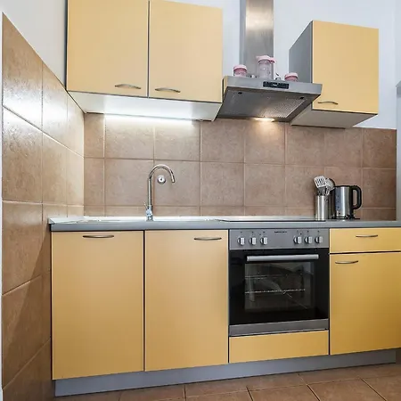 Apt With Patio In The Very Center Of Split سبليت