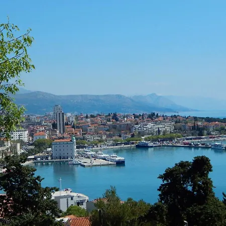 شقة Apt With Patio In The Very Center Of Split *
