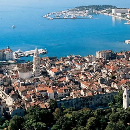 شقة Apt With Patio In The Very Center Of Split سبليت
