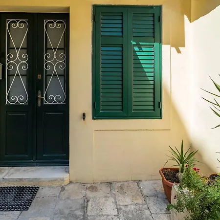 Apt With Patio In The Very Center Of Split * سبليت
